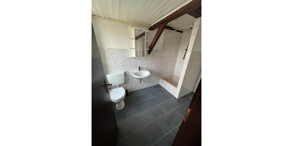 Etagenwohnung Husum - 2 Zimmer, 79 m&sup2;, 650&euro; | Angebot:25804845