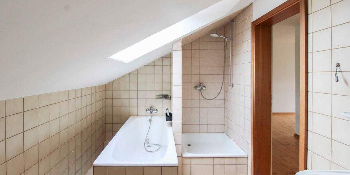 Einfamilienhaus Schwabstedt - 6 Zimmer, 240.000&euro; | Angebot:25864763