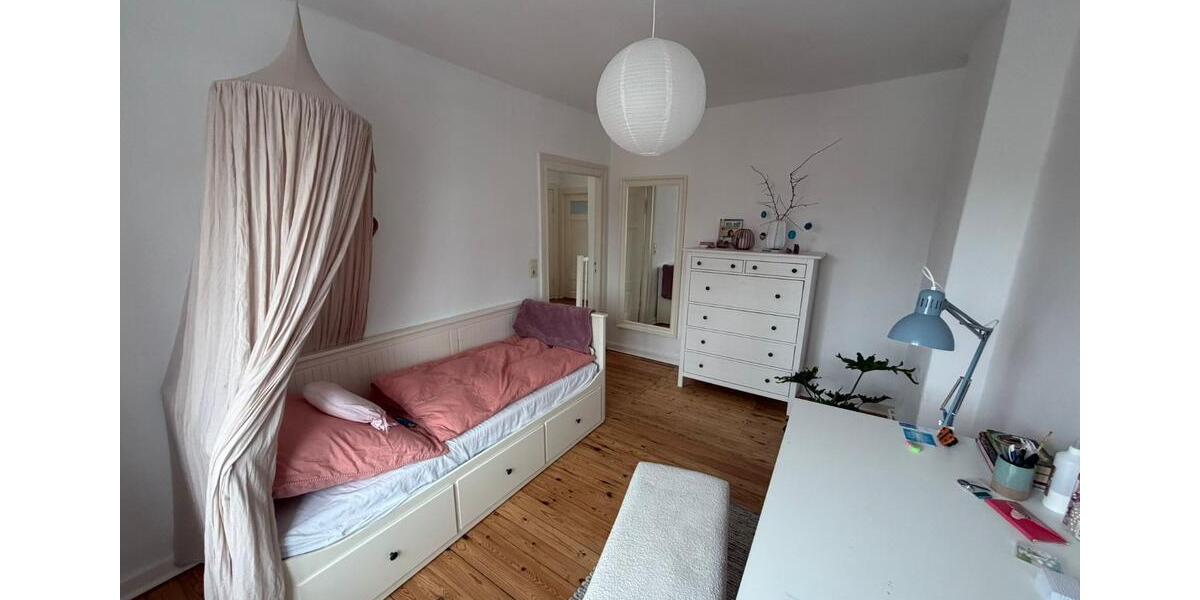 Reihenhaus Husum - 8 Zimmer, 160 m&sup2;, 1.550&euro; | Angebot:25988687