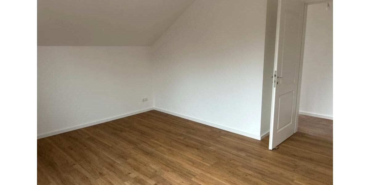 Etagenwohnung Weddingstedt - 2 Zimmer, 76 m&sup2;, 880&euro; | Angebot:25080230