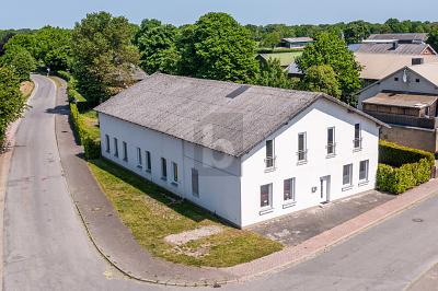 VIEL PLATZ, WERKSTATT & 300 M² AUSBAUPOTENZIAL - Einfamilienhaus Tielen | Angebot:27121985