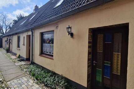 Haus Husum - 9 Zimmer, 189 m&sup2;, 315.000&euro; | Angebot:26024364