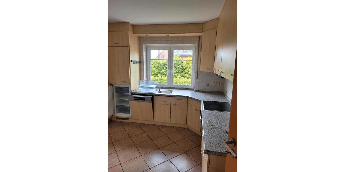 Erdgeschoßwohnung Lunden - 4 Zimmer, 100 m&sup2;, 750&euro; | Angebot:25993824