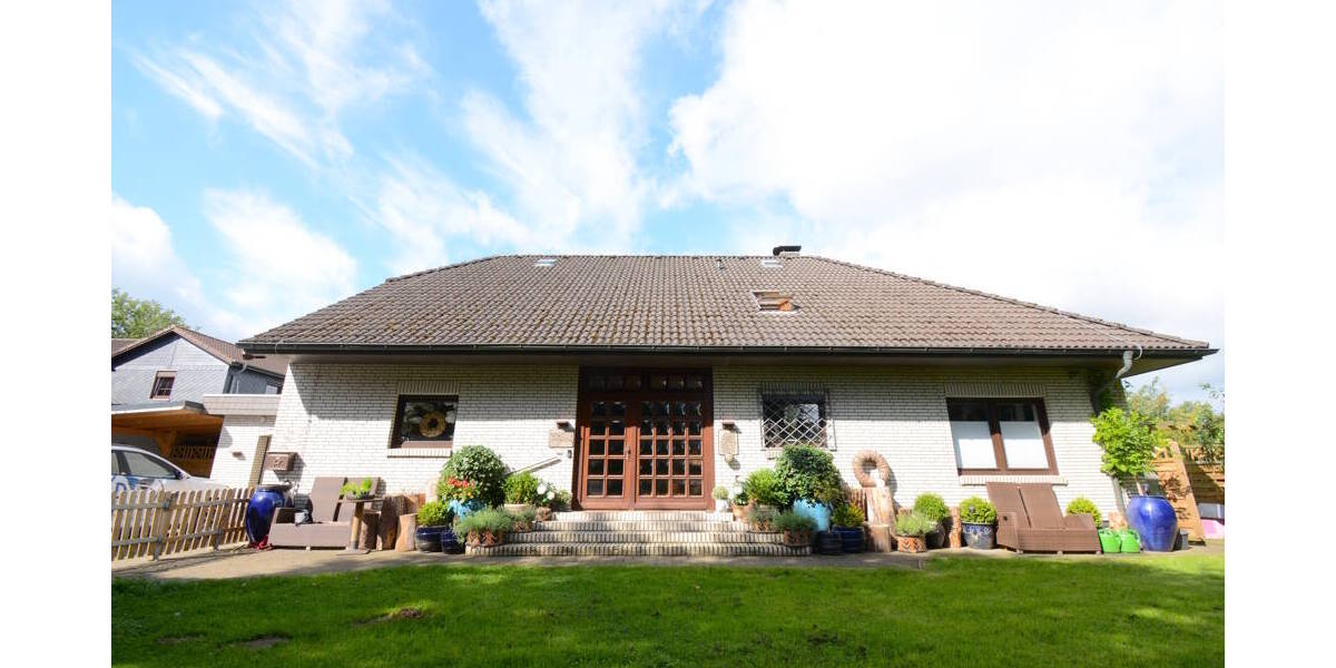 Einfamilienhaus Schalkholz - 7 Zimmer, 150 m&sup2;, 310.000&euro; | Angebot:25845999