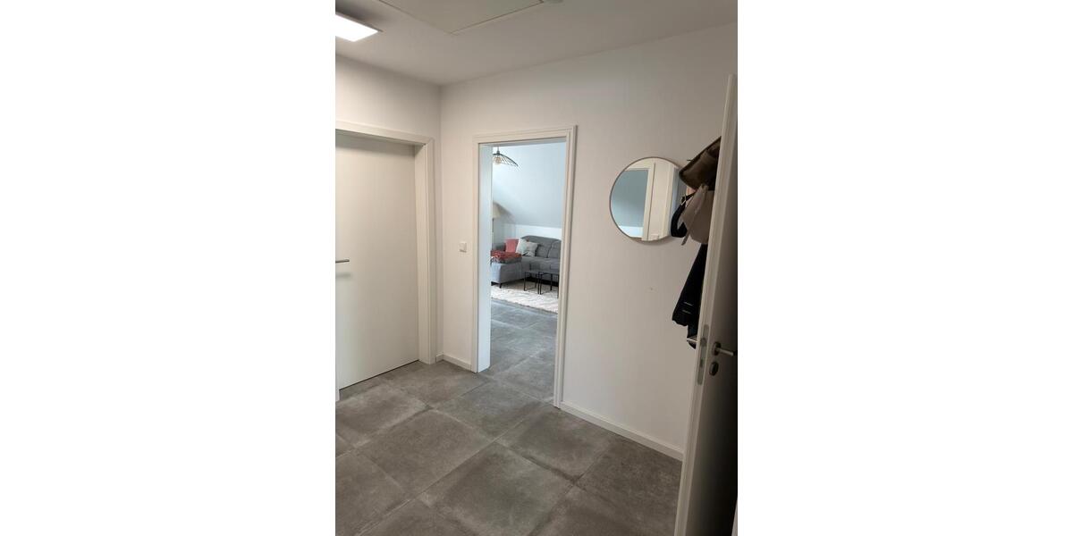 Dachgeschoßwohnung Börm - 3 Zimmer, 61 m&sup2;, 925&euro; | Angebot:25049541