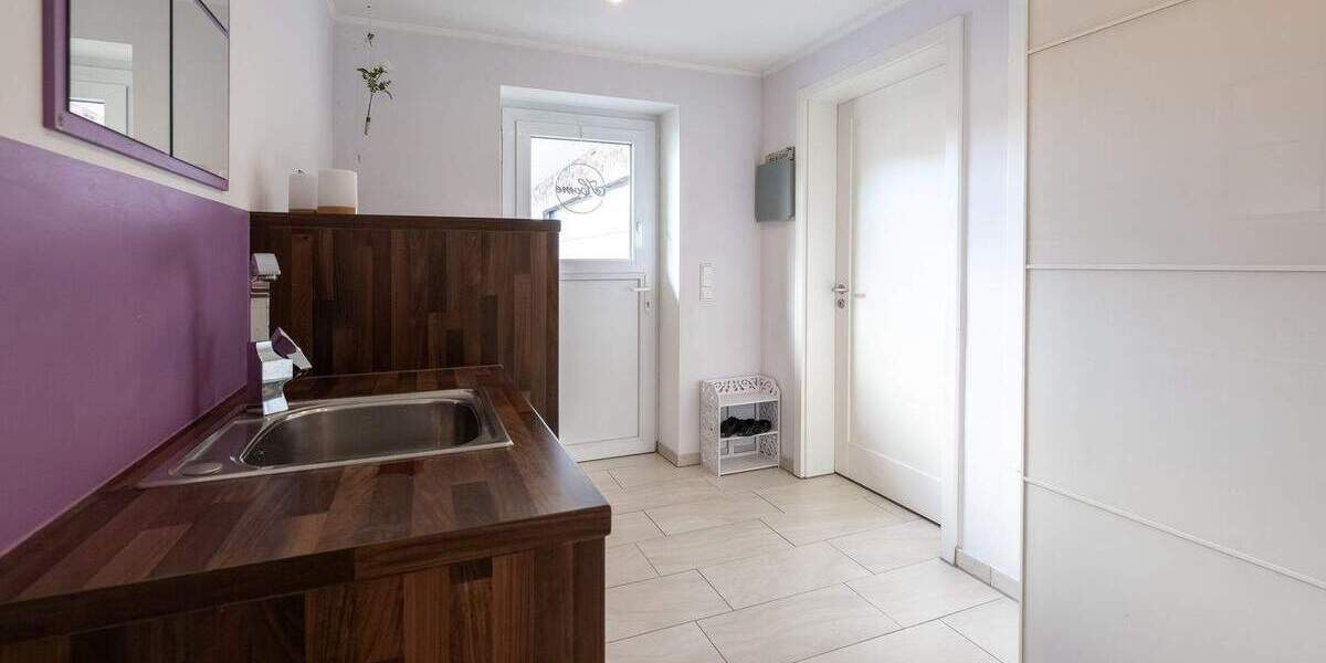 Bungalow Goldelund - 7 Zimmer, 188 m&sup2;, 449.000&euro; | Angebot:25745853