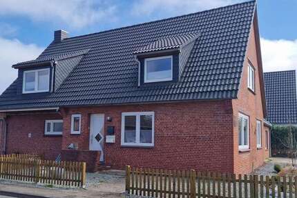 Haus Husum - 9 Zimmer, 200 m&sup2;, 350.000&euro; | Angebot:24951244