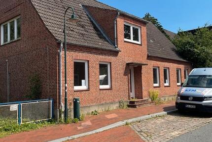 Haus Schwabstedt - 8 Zimmer, 200 m&sup2;, 270.000&euro; | Angebot:26977125