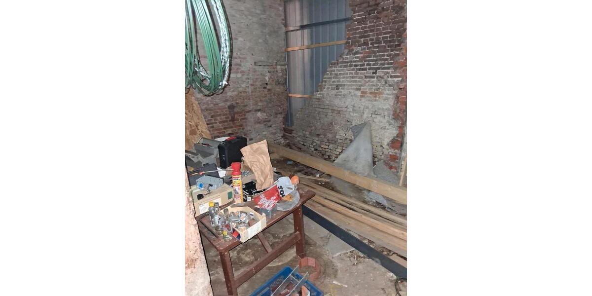 Einfamilienhaus Lunden - 11 Zimmer, 320 m&sup2;, 89.000&euro; | Angebot:26763136