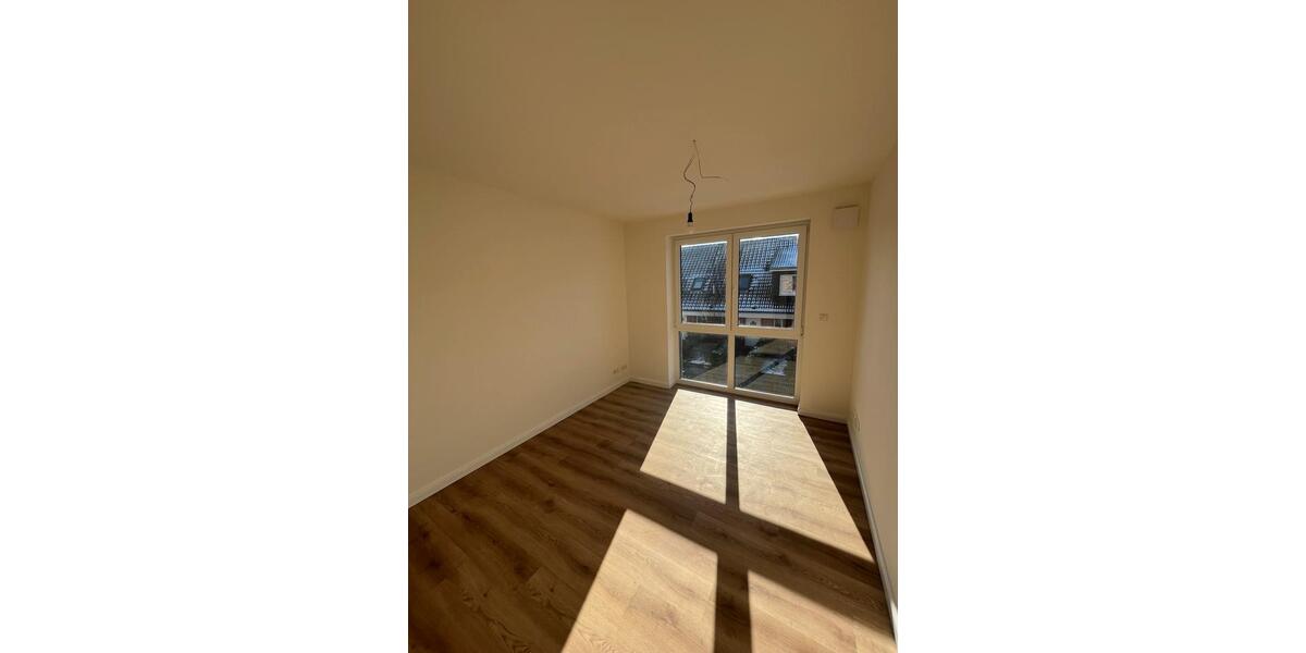 Etagenwohnung Weddingstedt - 3 Zimmer, 82 m&sup2;, 1.100&euro; | Angebot:25394070