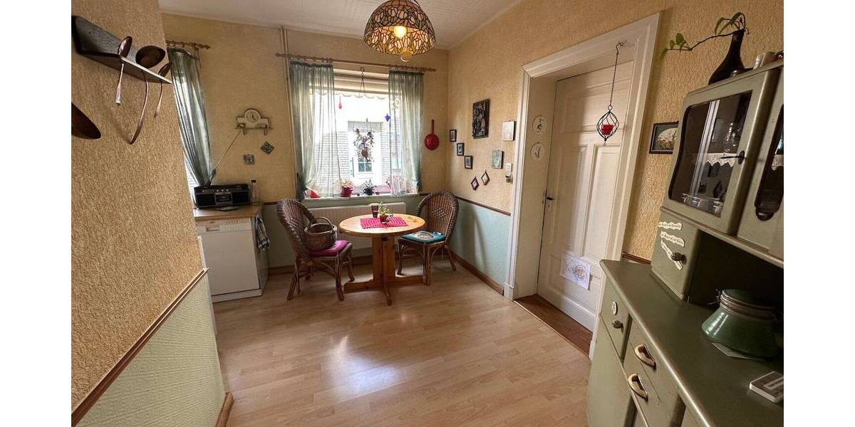 Einfamilienhaus Bredstedt - 8 Zimmer, 170 m&sup2;, 225.000&euro; | Angebot:25780897