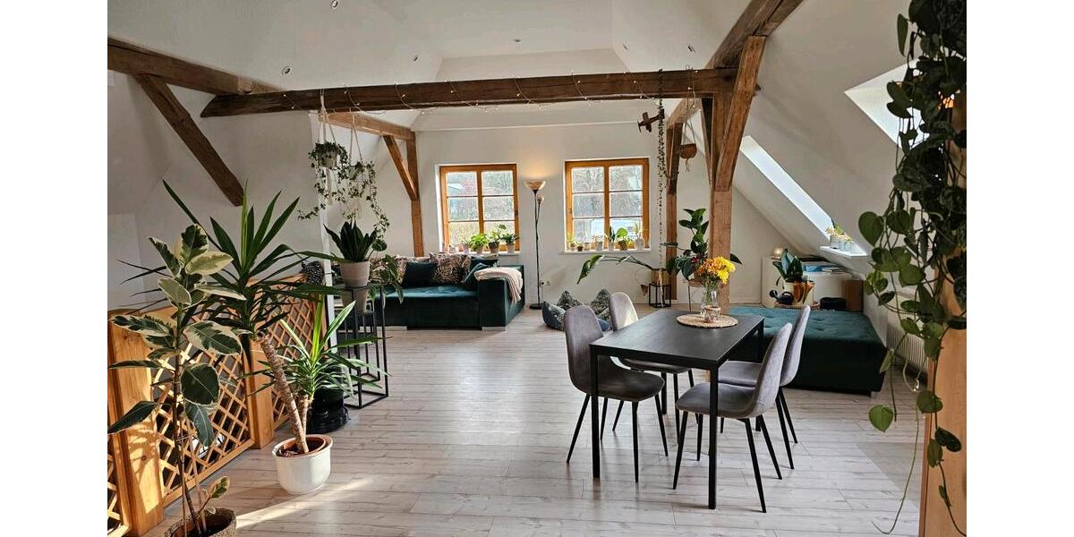 Dachgeschoßwohnung Linden - 2 Zimmer, 83 m&sup2;, 764&euro; | Angebot:25927674