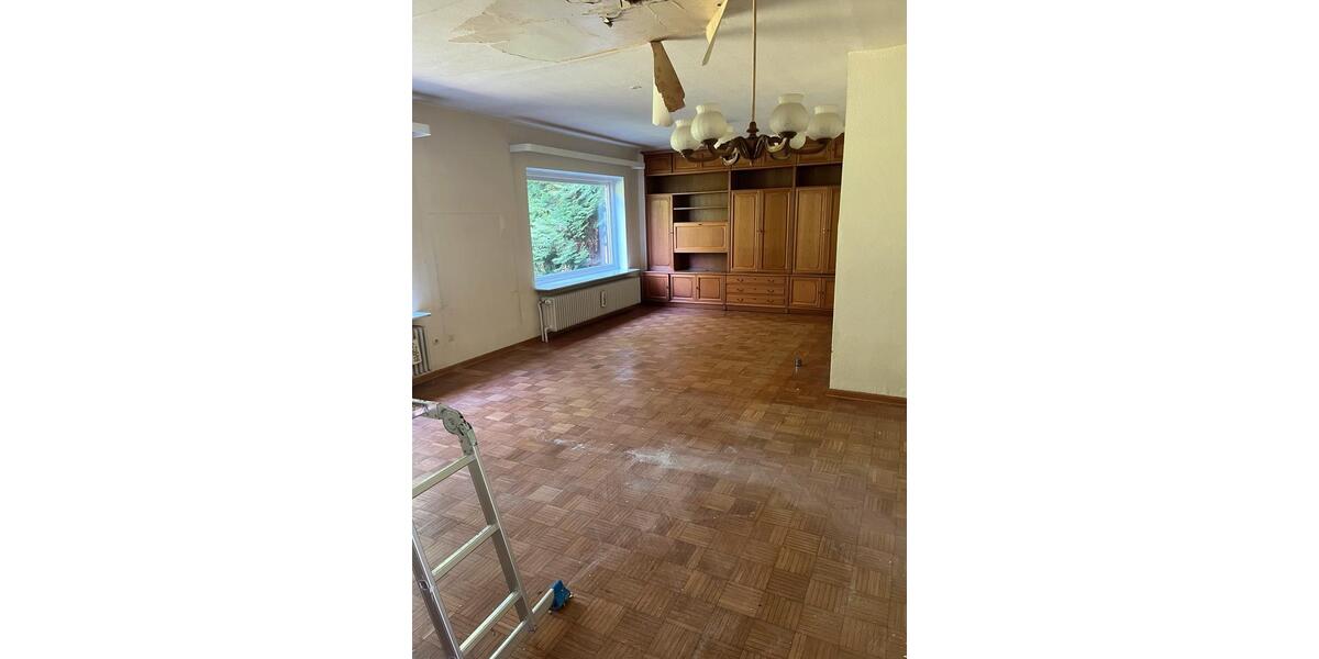 Einfamilienhaus Schwabstedt - 8 Zimmer, 200 m&sup2;, 270.000&euro; | Angebot:26977125