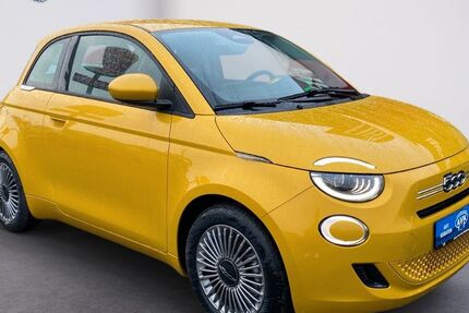 Fiat 500 2.250 km 17.990 &euro; Husum 25813