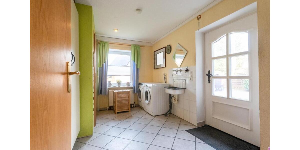 Einfamilienhaus Husum - 4 Zimmer, 136 m&sup2;, 369.000&euro; | Angebot:25950806