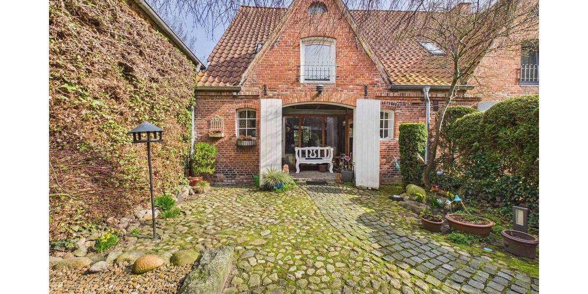 Doppelhaushälfte Husum Altstadt - 3 Zimmer, 110 m&sup2;, 1.500&euro; | Angebot:26037044