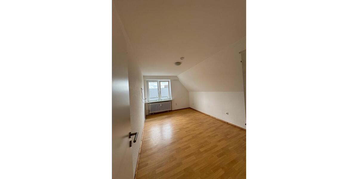 Etagenwohnung Nordstrand - 4 Zimmer, 110 m&sup2;, 900&euro; | Angebot:26611991