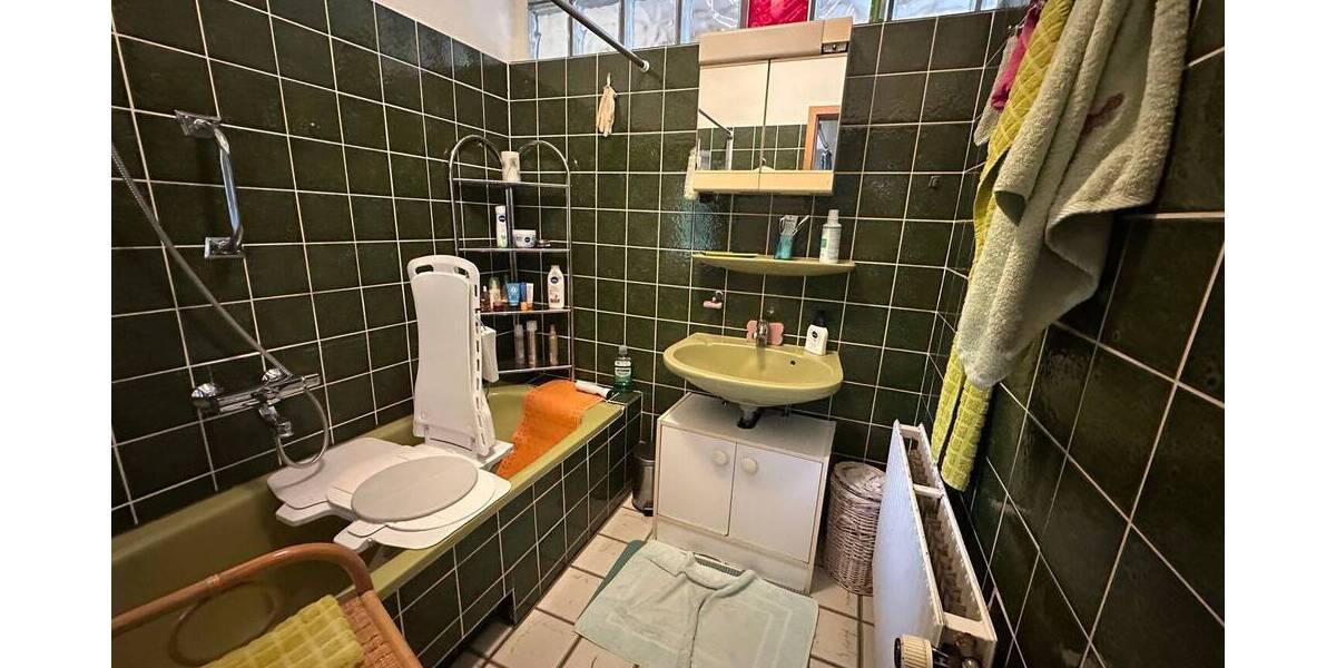 Einfamilienhaus Bredstedt - 8 Zimmer, 170 m&sup2;, 225.000&euro; | Angebot:25780897