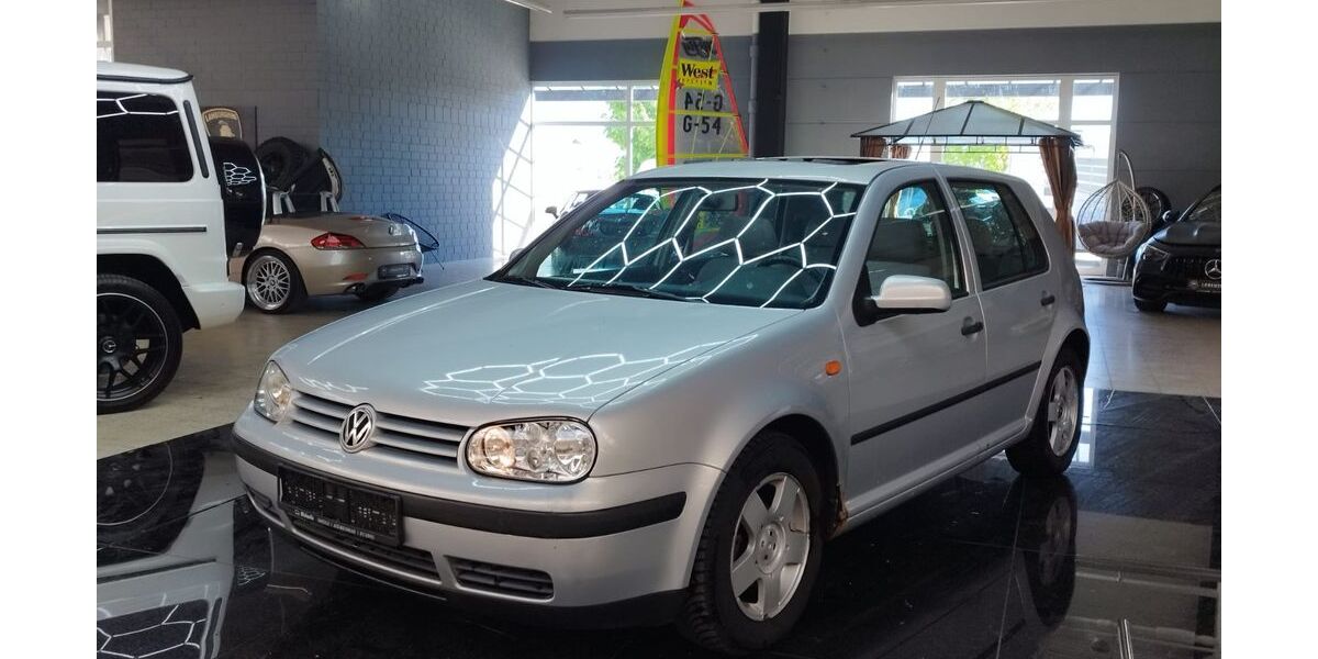 VW Golf 153.585 km 1.395 &euro; Husum 25813