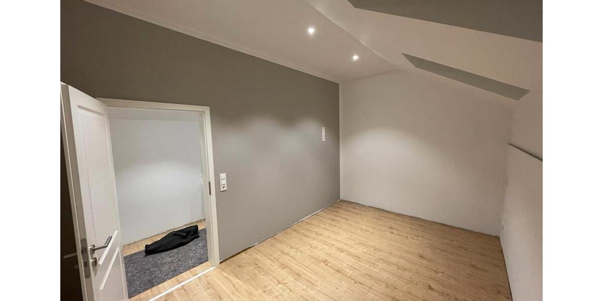 Etagenwohnung Husum - 3 Zimmer, 68 m&sup2;, 950&euro; | Angebot:25995190