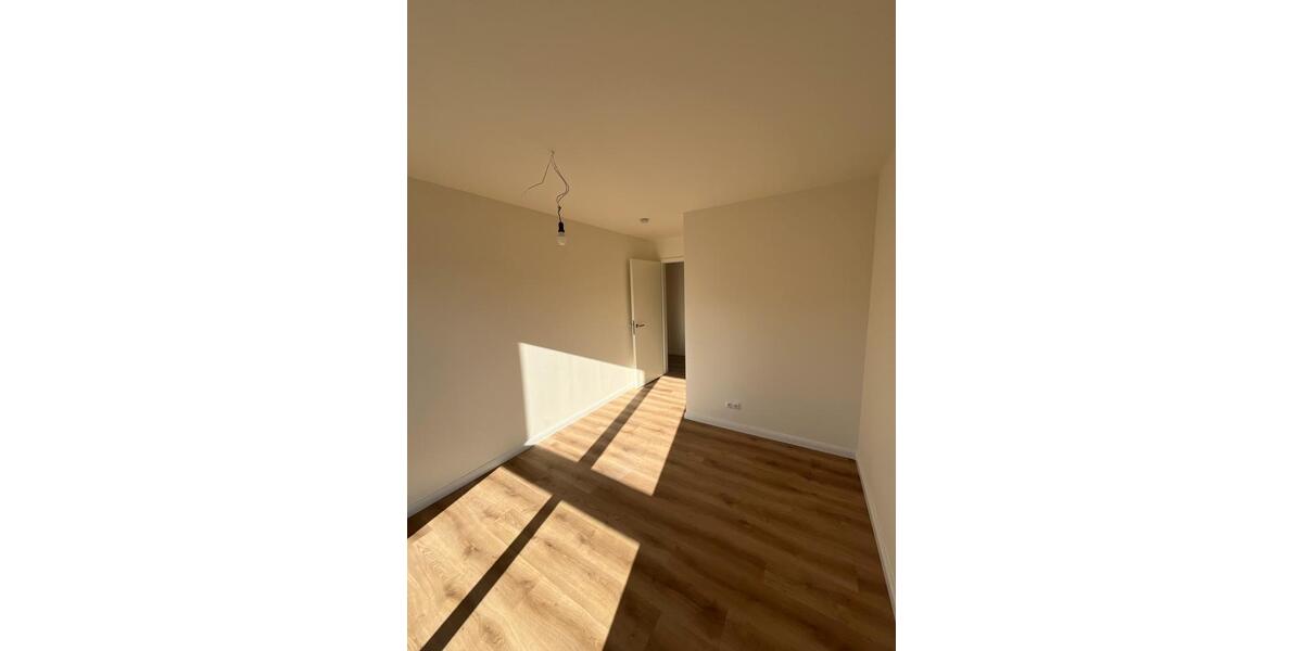 Etagenwohnung Weddingstedt - 3 Zimmer, 82 m&sup2;, 1.100&euro; | Angebot:25394070