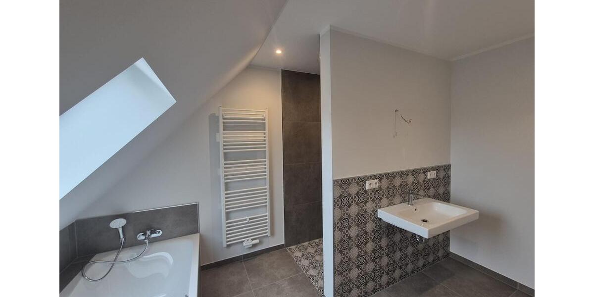 Doppelhaushälfte Tönning - 5 Zimmer, 115 m&sup2;, 1.500&euro; | Angebot:25750437