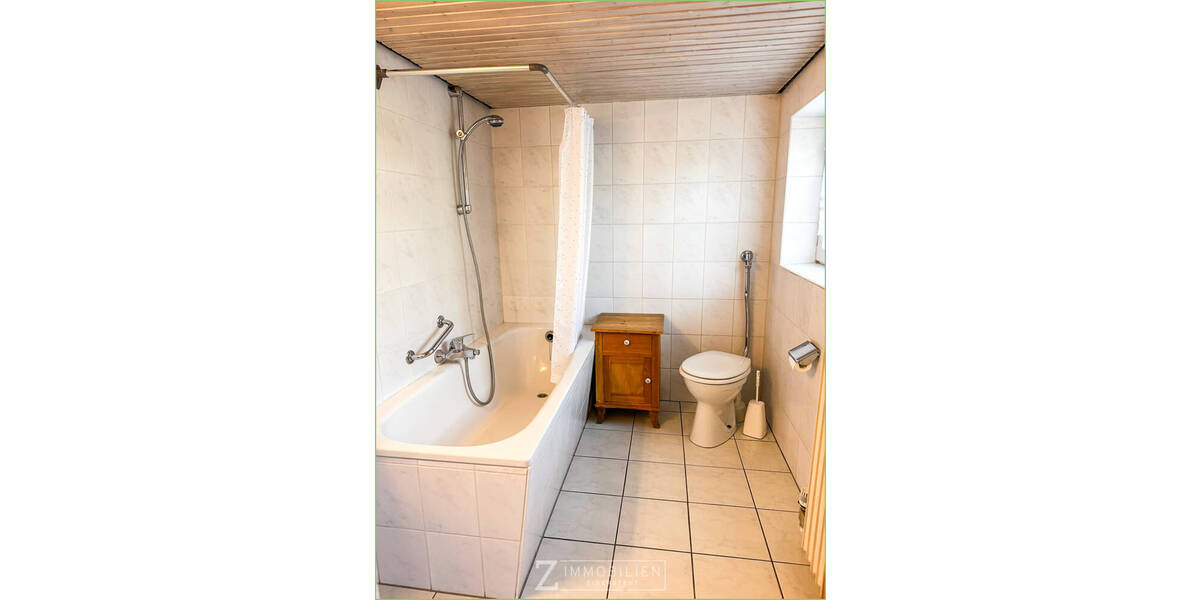 Einfamilienhaus Oldenswort - 6 Zimmer, 129 m&sup2;, 285.000&euro; | Angebot:25662223