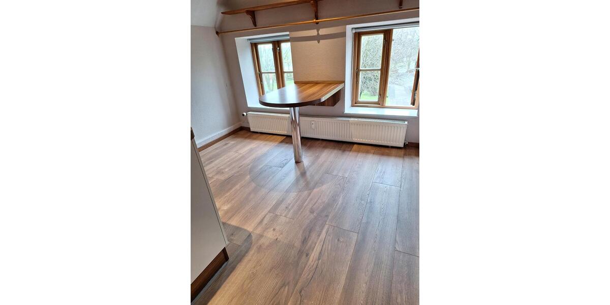 Dachgeschoßwohnung Schwabstedt - 3 Zimmer, 120 m&sup2;, 835&euro; | Angebot:25974181