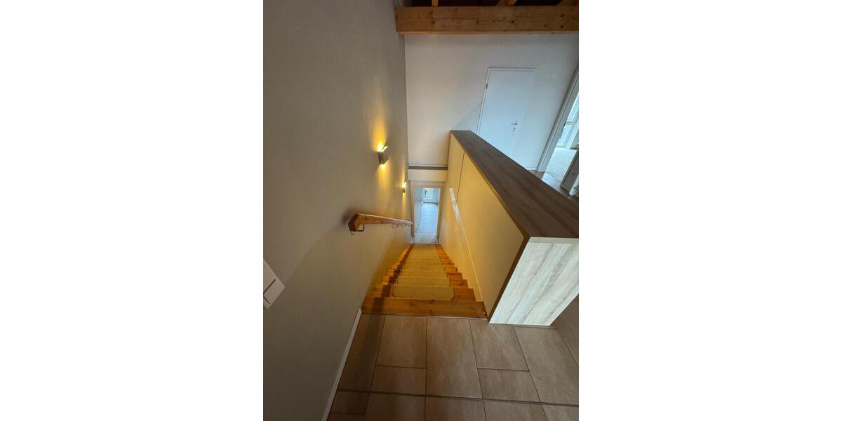 Etagenwohnung Stapel - 3 Zimmer, 100 m&sup2;, 950&euro; | Angebot:26342016