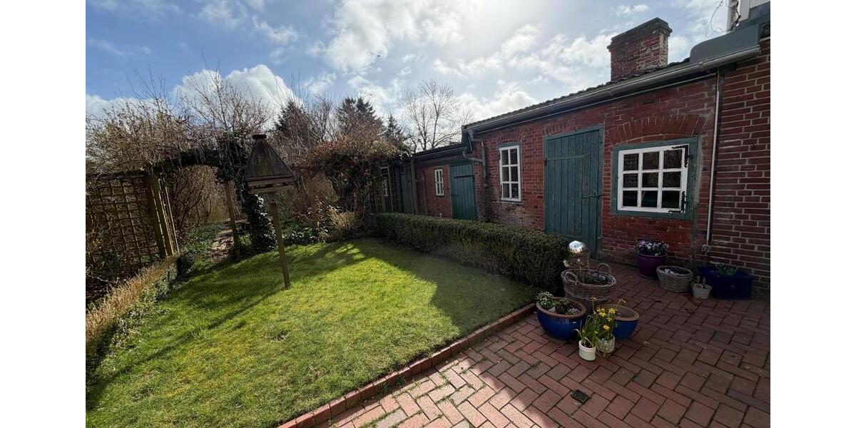 Reihenhaus Husum - 8 Zimmer, 160 m&sup2;, 1.550&euro; | Angebot:25988687