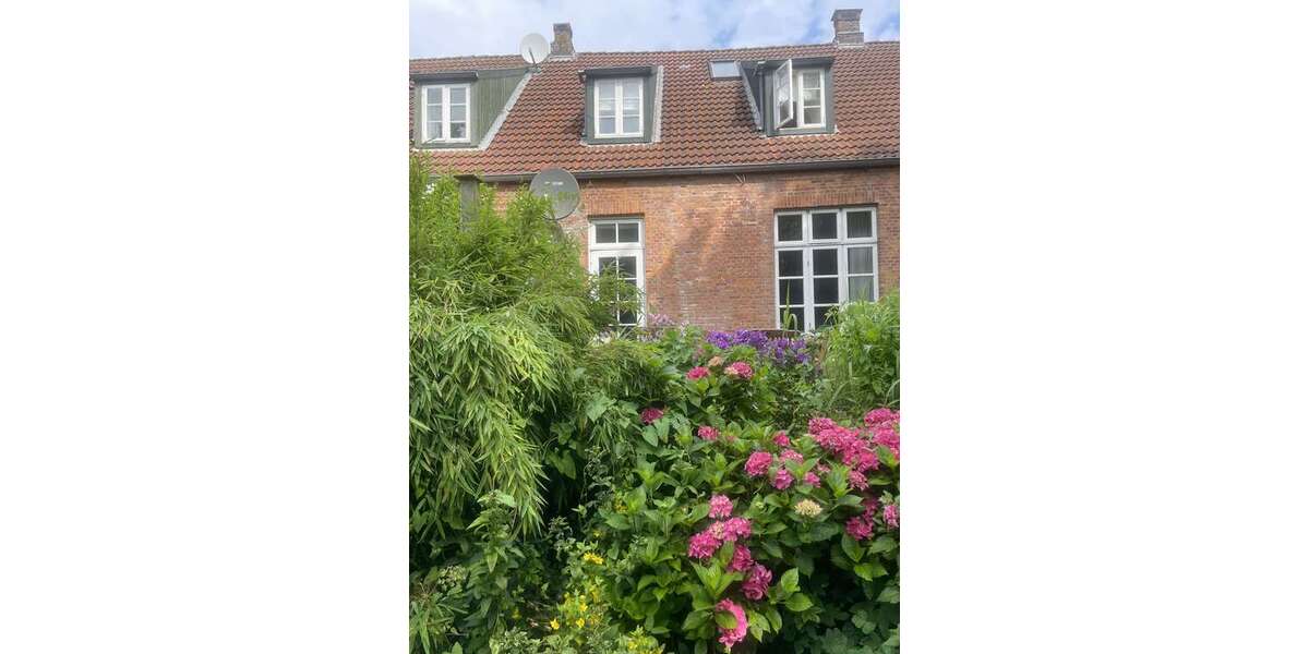 Einfamilienhaus Tetenbüll - 8 Zimmer, 170 m&sup2;, 399.000&euro; | Angebot:25476364