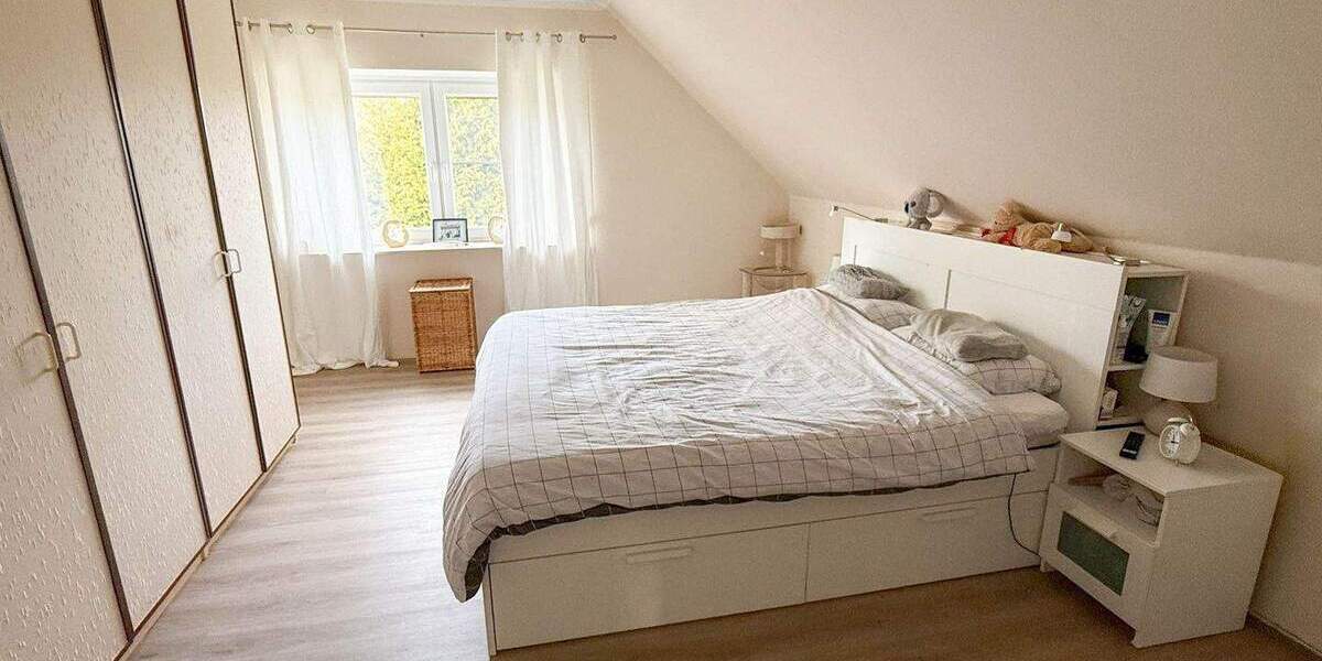 Einfamilienhaus Schwabstedt - 5 Zimmer, 133 m&sup2;, 220.000&euro; | Angebot:25768116