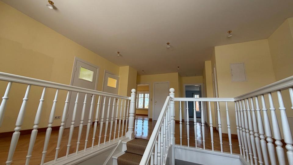 Dachgeschoßwohnung Bredstedt - 5 Zimmer, 131 m&sup2;, 1.090&euro; | Angebot:26335644