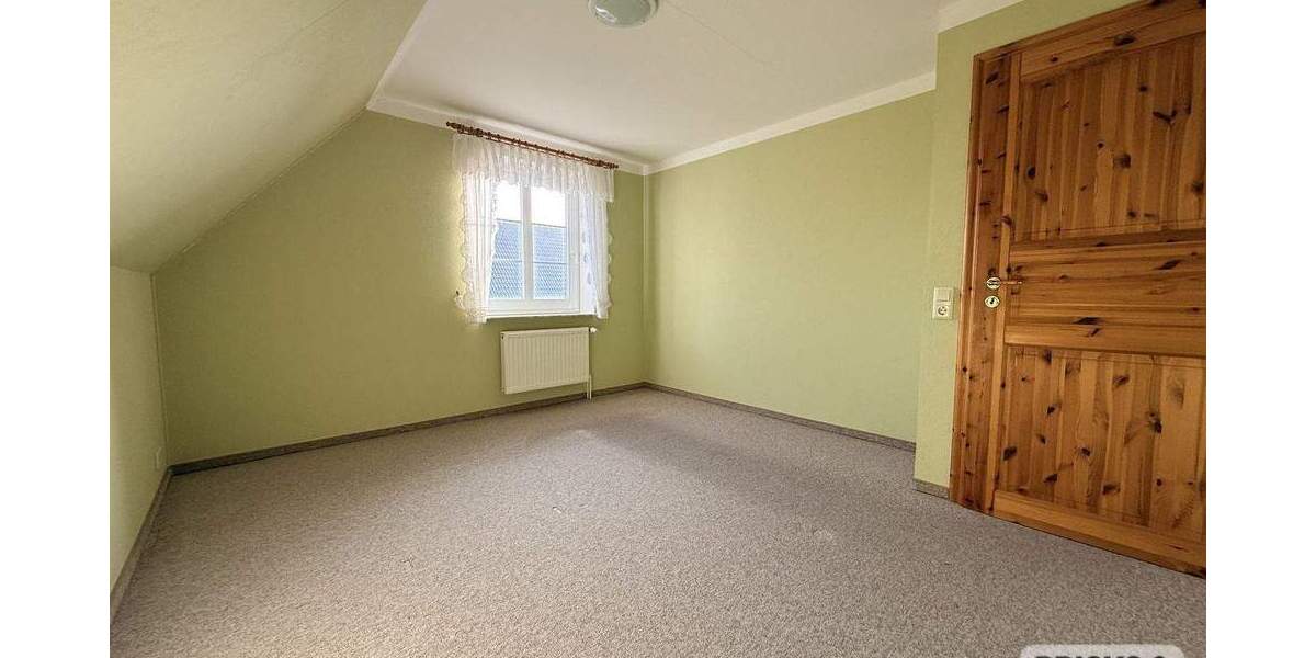 Einfamilienhaus Langenhorn - 8 Zimmer, 200 m&sup2;, 389.000&euro; | Angebot:25740802