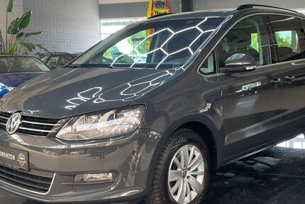 VW Sharan 261.603 km 9.895 &euro; Husum 25813