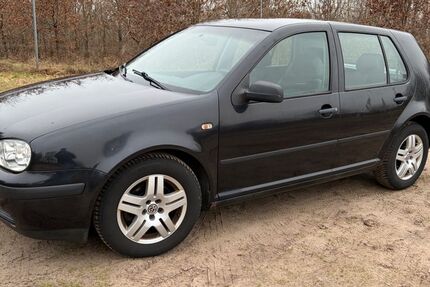 VW Golf 256.000 km 1.399 &euro; Hattstedt 25856