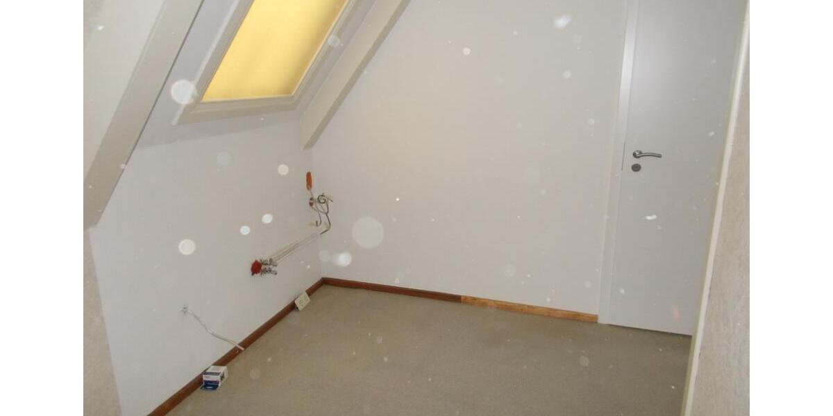 Dachgeschoßwohnung Wohlde - 3 Zimmer, 65 m&sup2;, 640&euro; | Angebot:25148603