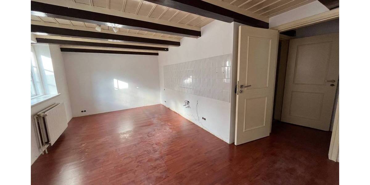 Mehrfamilienhaus, Wohnhaus Friedrichstadt - 7 Zimmer, 131 m&sup2;, 395.000&euro; | Angebot:25670101