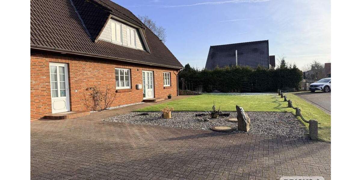 Einfamilienhaus Langenhorn - 8 Zimmer, 200 m&sup2;, 389.000&euro; | Angebot:25740802