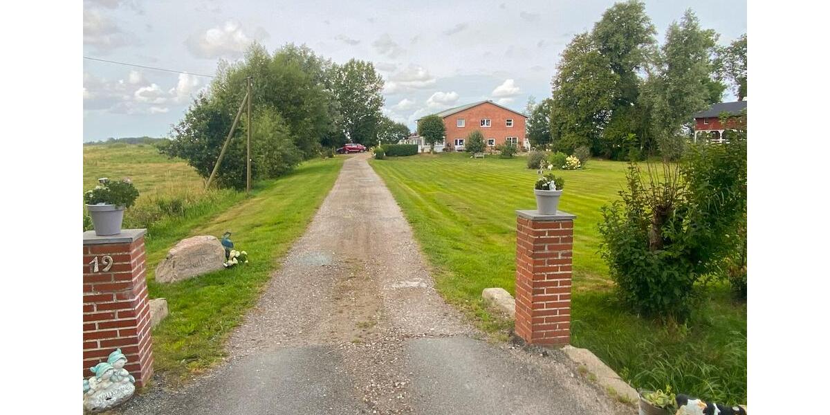 Etagenwohnung Hennstedt - 5 Zimmer, 100 m&sup2;, 1.200&euro; | Angebot:25380672