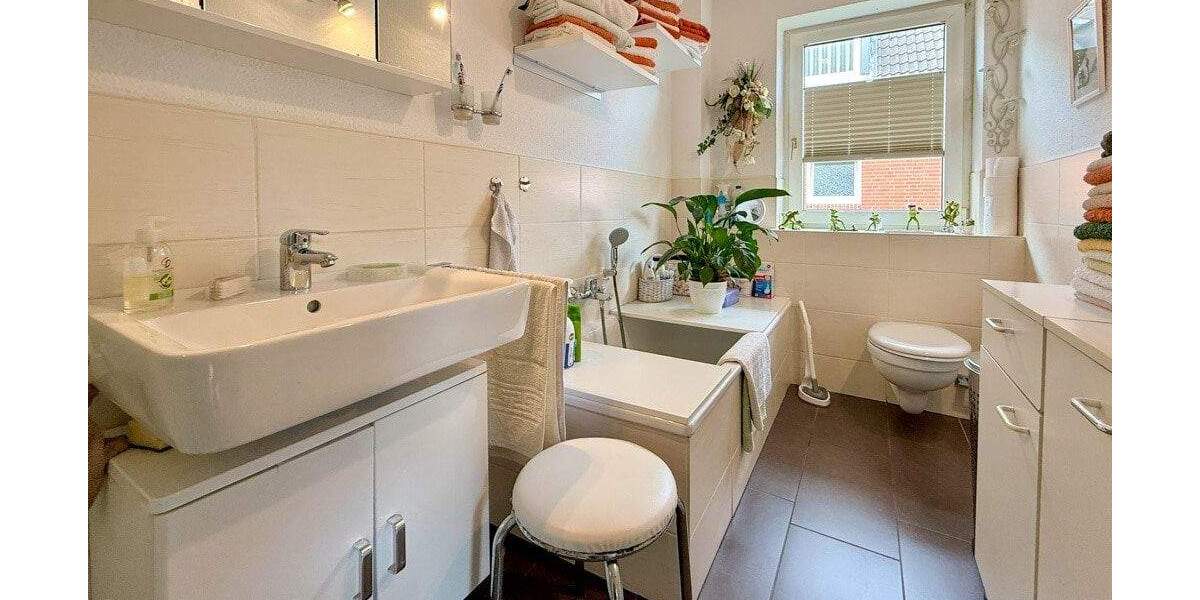 Etagenwohnung Husum - 3 Zimmer, 75 m&sup2;, 169.000&euro; | Angebot:25672662