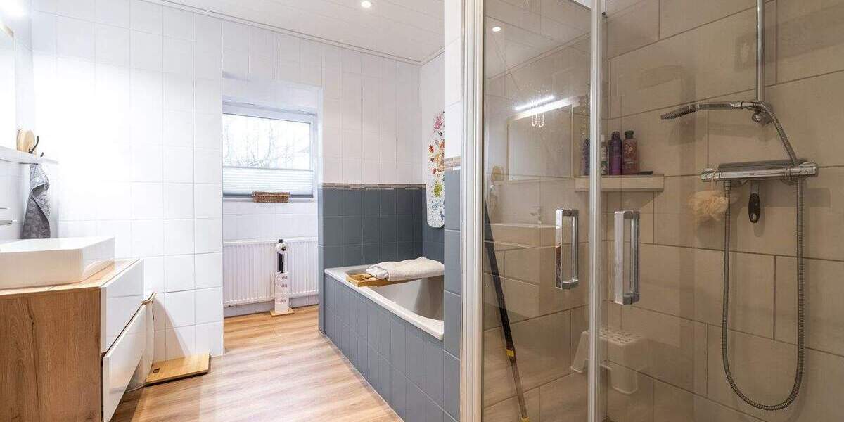 Einfamilienhaus Struckum - 5 Zimmer, 106 m&sup2;, 289.000&euro; | Angebot:25822643