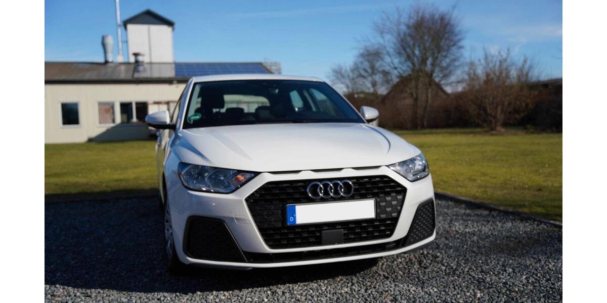 Audi A1 178.000 km 10.900 &euro; Schuby 24850