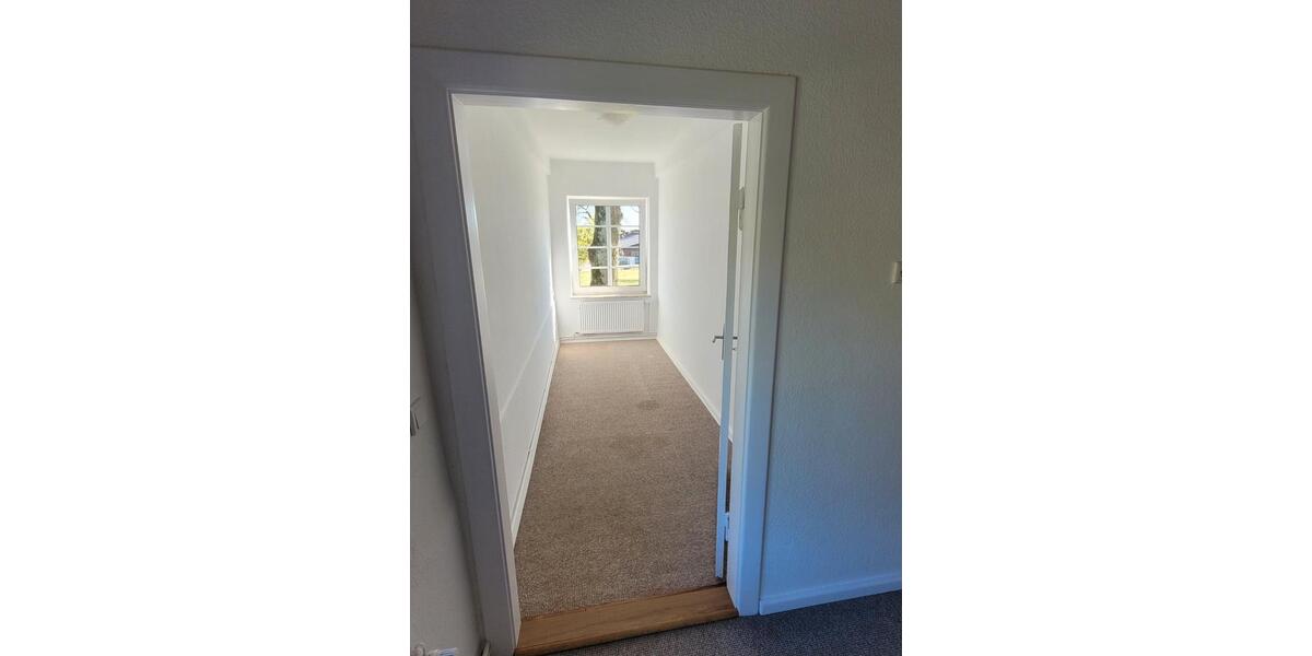 Erdgeschoßwohnung Löwenstedt - 4.5 Zimmer, 132 m&sup2;, 925&euro; | Angebot:26691825