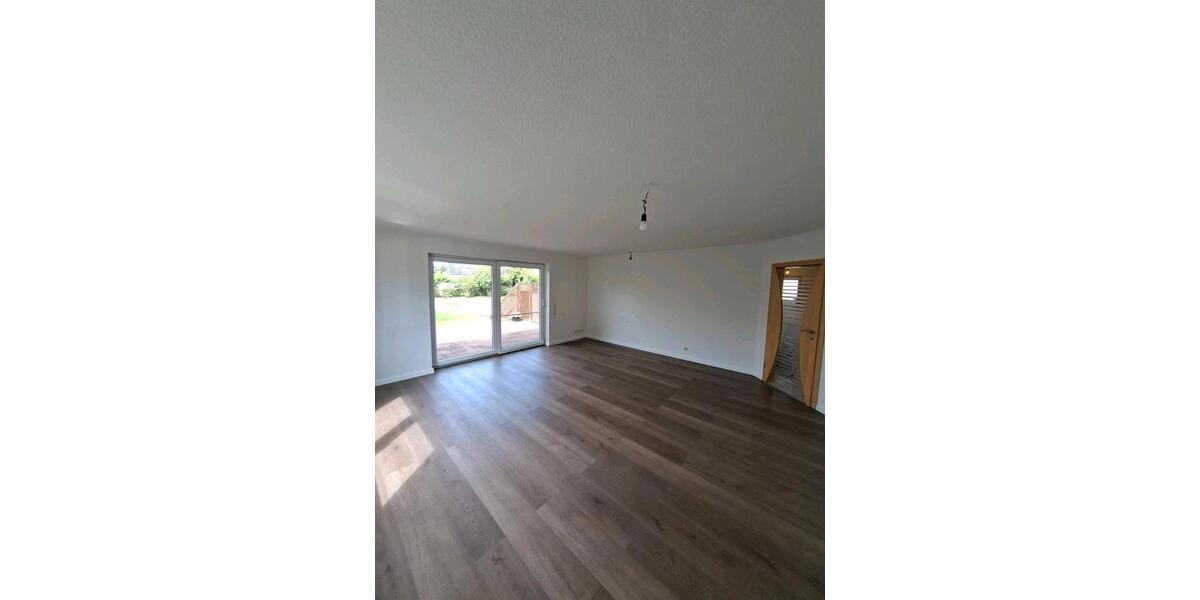 Einfamilienhaus Lunden - 4 Zimmer, 134 m&sup2;, 1.250&euro; | Angebot:26702893