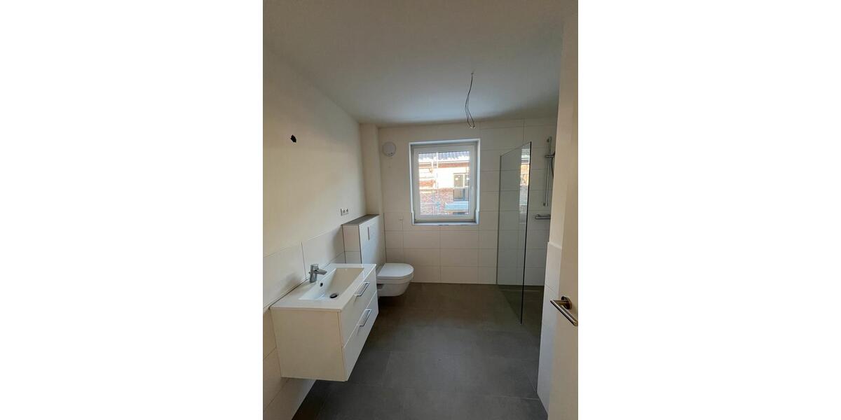 Etagenwohnung Weddingstedt - 3 Zimmer, 82 m&sup2;, 1.100&euro; | Angebot:25394070