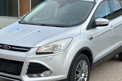 Ford Kuga 177.000 km 8.400 &euro; Husum 25813