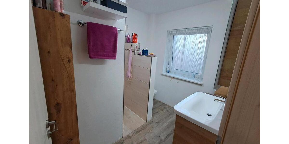 Doppelhaushälfte Langenhorn - 5 Zimmer, 140 m&sup2;, 1.500&euro; | Angebot:25978872