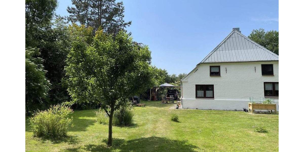 Einfamilienhaus Hennstedt - 7 Zimmer, 222 m&sup2;, 398.000&euro; | Angebot:25751273