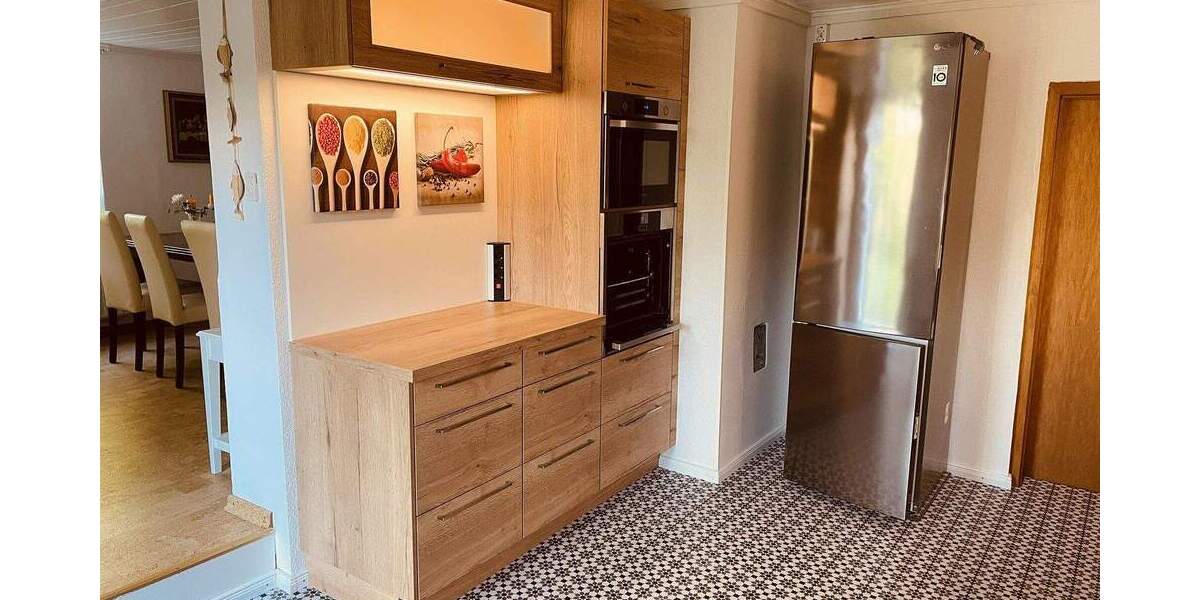 Einfamilienhaus Hennstedt - 7 Zimmer, 222 m&sup2;, 398.000&euro; | Angebot:25751273